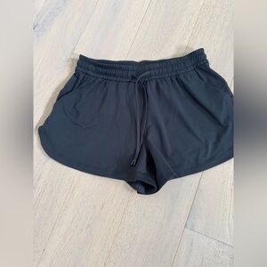 Lululemon Soft Jersey Mid-Rise Curved-Hem Shorts 3"